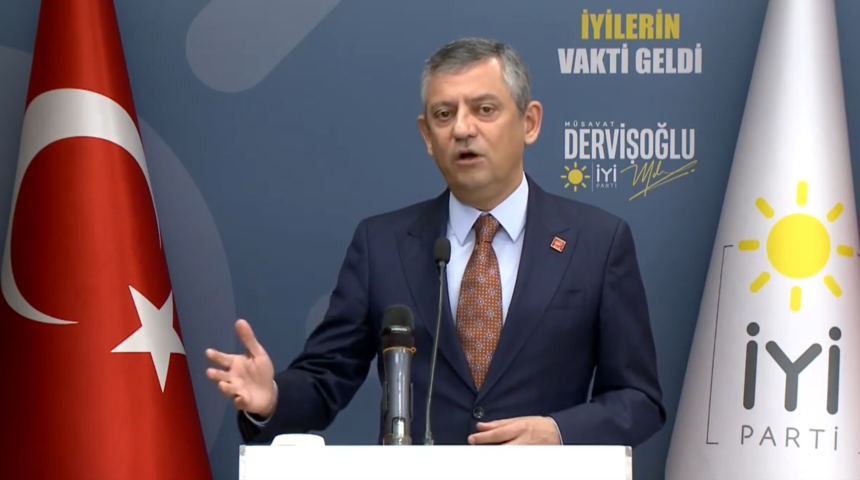 &Ouml;zg&uuml;r &Ouml;zel'den Bursa'daki se&ccedil;ime sert tepki! "Kime ders verecekler g&ouml;r&uuml;n bakalım"