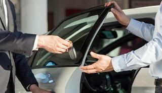 İkinci el otomobil piyasası kilitlendi! "Telefonlar bile &ccedil;almıyor"