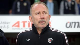 Son dakika: Beşiktaş'ta tarihi operasyon! Tam 23 isim g&ouml;nderiliyor