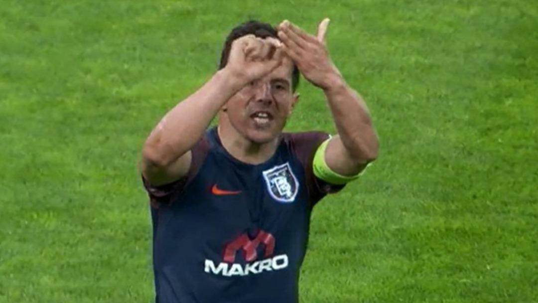 Galatasaray-Başakşehir ma&ccedil;ı sonrası sosyal medya yıkıldı!