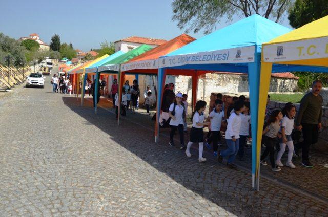 Festival öncesi Didim akınına uğradı