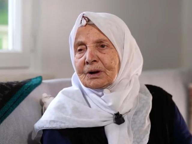"Her okuduğum evlenir" diyen 115 yaşındaki Fatma Teyze g&uuml;ndem oldu: 75 yıldır cinler benimle