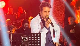 Mahsun Kırmızıg&uuml;l, G&uuml;nay Restaurant sahnesinde! İstanbul&rsquo;da unutulmaz gece