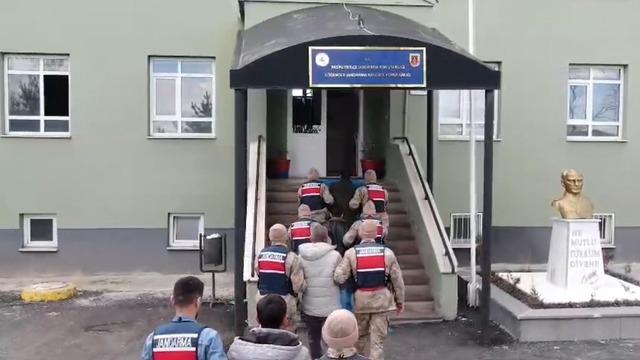 İçişleri Bakanlığı: 4 milyar 119 milyon lira hesap hareketi bulunan 83 şüpheli yakalandı