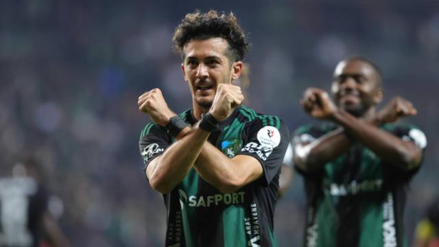 Tayfur Bingöl'den tek kelimelik Galatasaray paylaşımı!