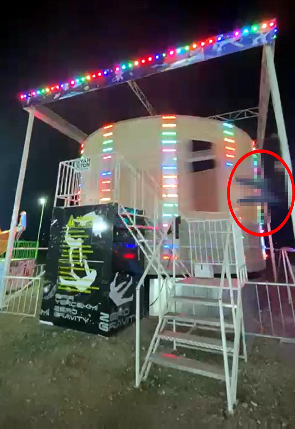 Lunaparktaki dehşet anları kamerada!  Sıfır yer &ccedil;ekimi  isimli oyun aletinden d&uuml;şm&uuml;şt&uuml; 4