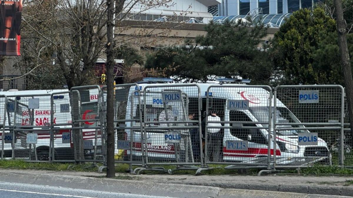 Beşiktaş ta polis noktasına y&ouml;nelik ter&ouml;r saldırısına ilişkin g&ouml;zaltı sayısı 15 e y&uuml;kseldi 1