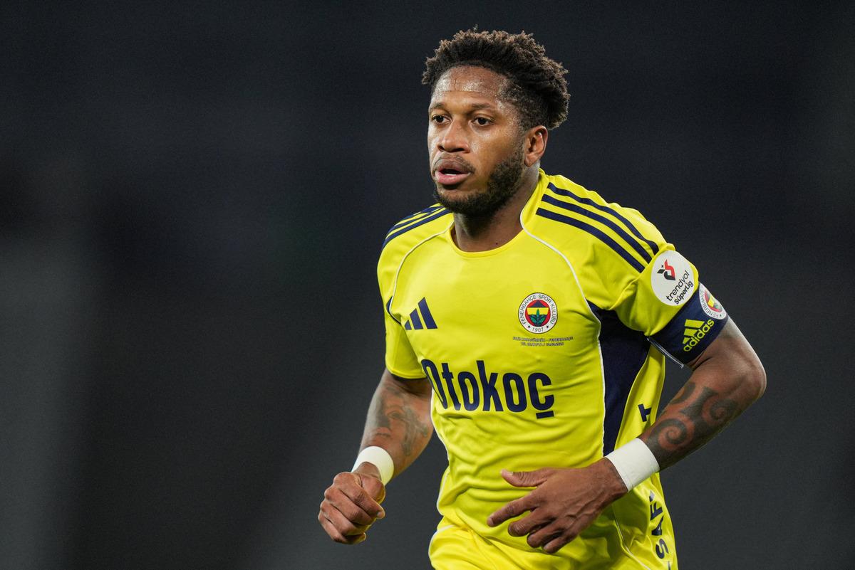 Fenerbah&ccedil;e de ilk ayrılık netleşti! &Uuml;lkesine d&ouml;n&uuml;yor 1