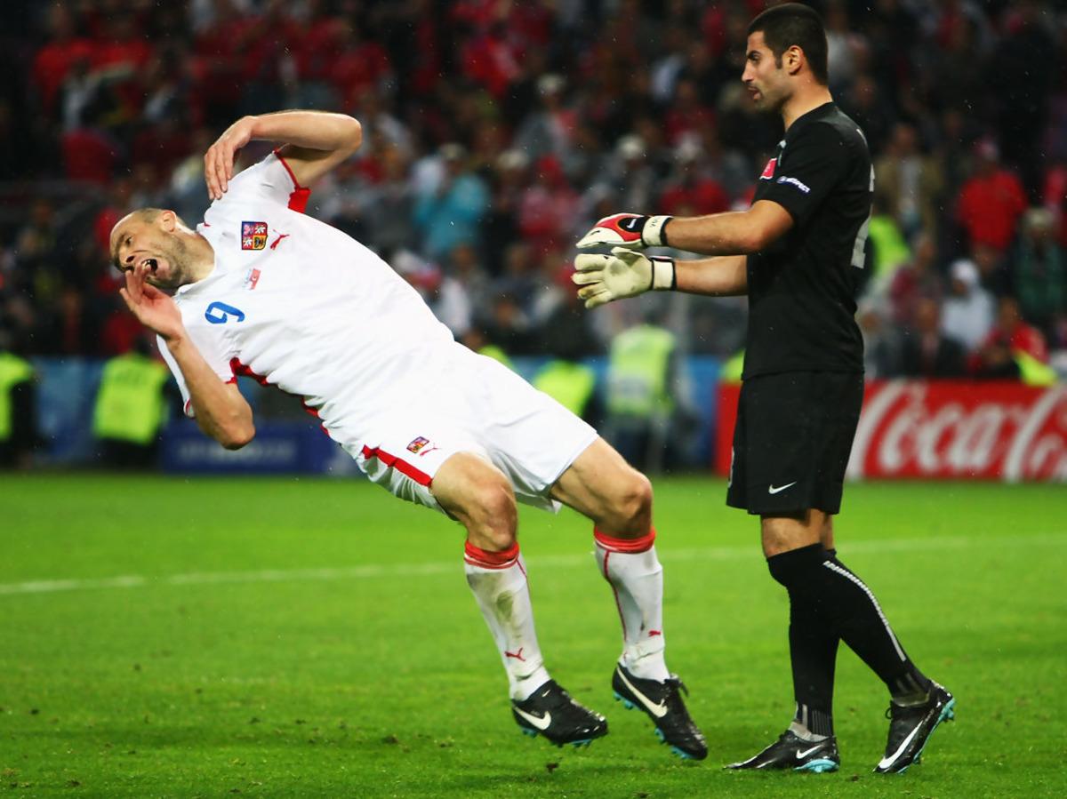 Volkan Demirel hafızasından silemediği yediği 3 gol&uuml; tek tek saydı!  4