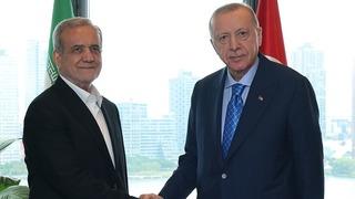 Son dakika: Cumhurbaşkanı Erdoğan Pezeşkiyan ile ateşkesi g&ouml;r&uuml;şt&uuml;: "T&uuml;rkiye her t&uuml;rl&uuml; katkıyı vermeye hazır"