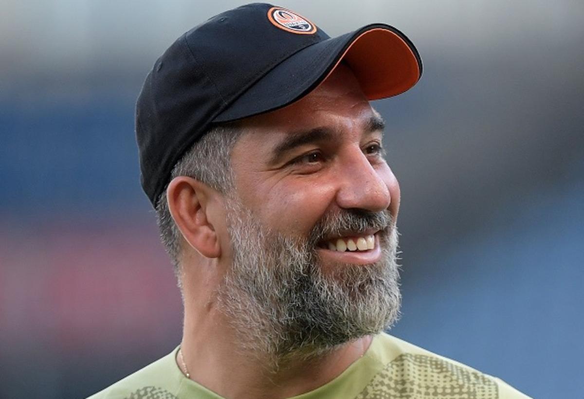 Arda Turan Avrupa da tarih yazıyor! Koşar adımlarla kupaya! 1