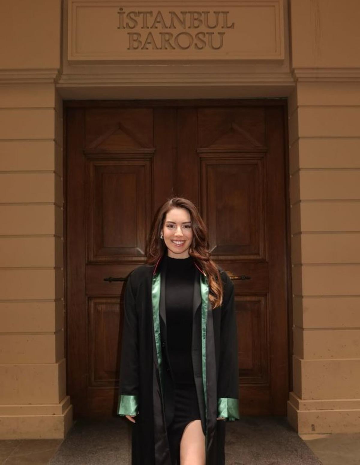 Kızılcık Şerbeti nin &Ccedil;imen i Selin T&uuml;rkmen resmen avukat oldu! Ruhsatını aldı 3