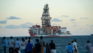 Somali'de &Ccedil;ağrı Bey r&uuml;zgarı! Halk plajlara akın ederek karşıladı