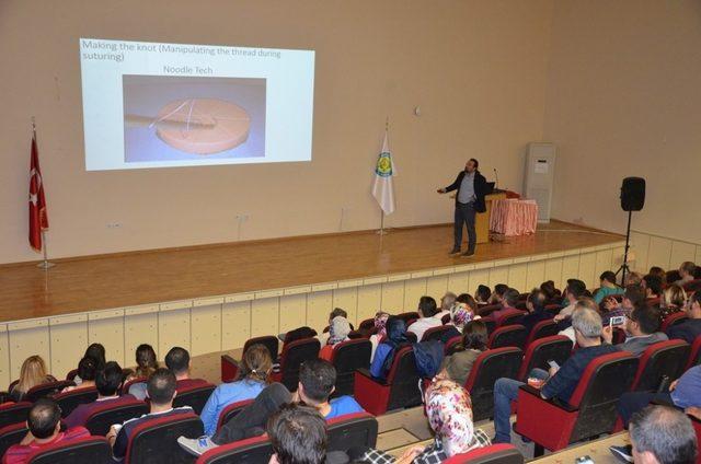 Kapalı ameliyat kursuna katılan doktorlardan Harran Tıp’a övgü