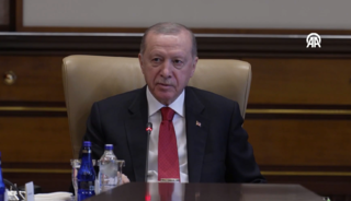 Erdoğan: 'T&uuml;rkiye g&uuml;venli liman, polislerimizin payı b&uuml;y&uuml;k'