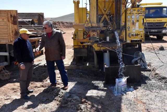 Altınyayla'ya 100 yıl yetecek su bulundu