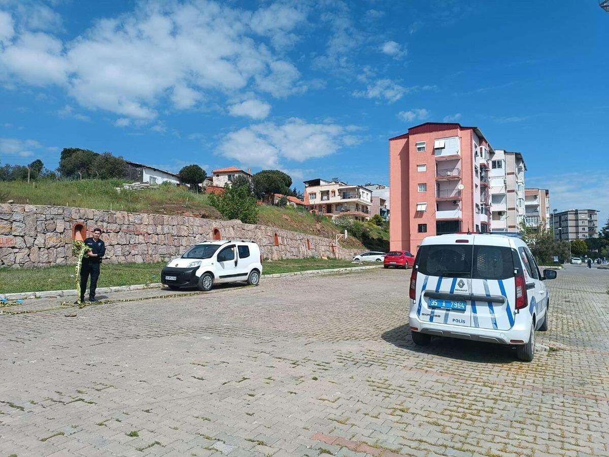 Yer: İzmir! Yanındaki kadını öldürüp intihar girişiminde bulundu 4