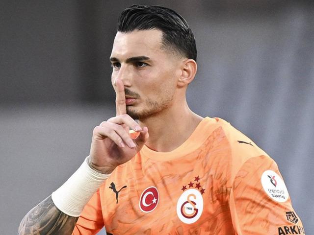 Uğurcan &Ccedil;akır'dan Trabzon taraftarına olay yanıt: Hoşuma gidiyor