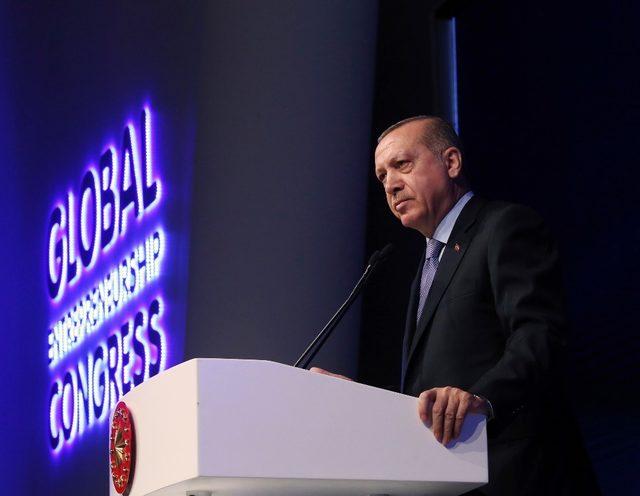 Cumhurbaşkanı Erdoğan: “Kitabımız oluşuyor, bu işler bittiğinde bunları kaleme alacağız” (3)