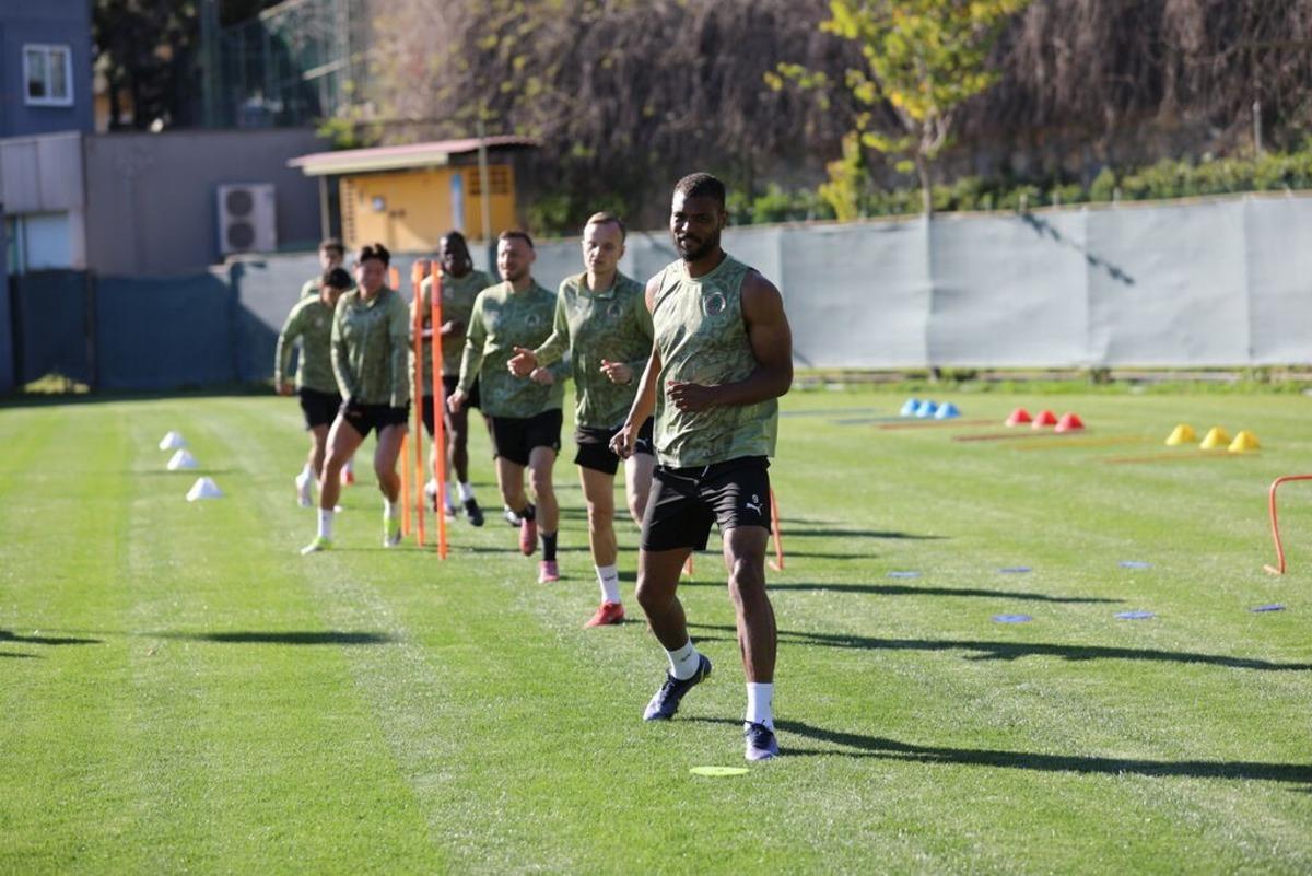 Alanyaspor, Trabzonspor ma&ccedil;ına hazır 1