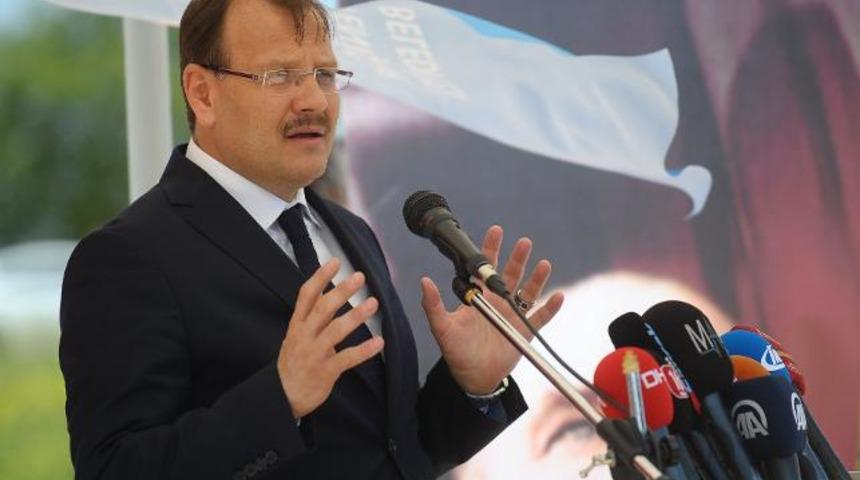 'Ankara'ya bir saatte geliriz' diyen Yunan Bakan'a &Ccedil;avuşoğlu'ndan yanıt