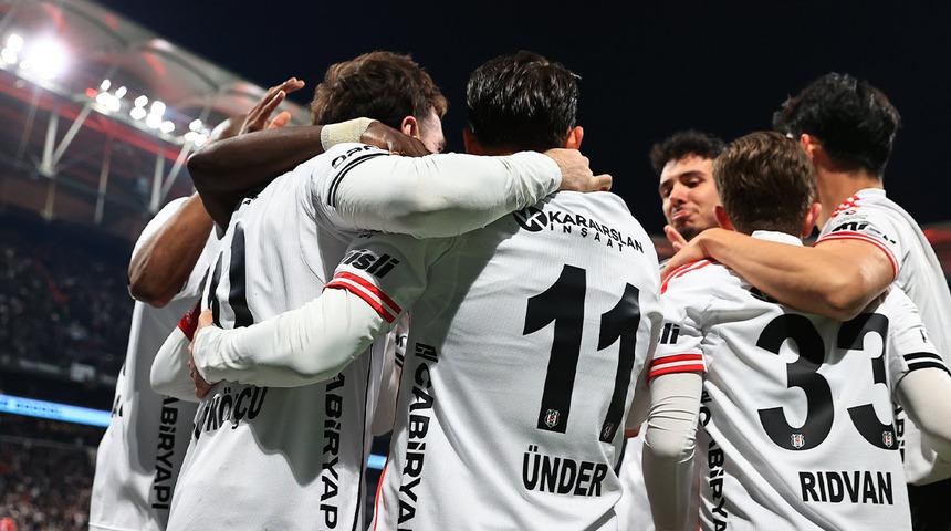 Beşiktaş resital sundu! Antalyspor'u rahat ge&ccedil;ti