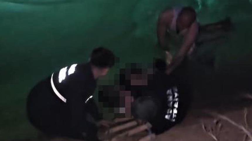 Otomobil sulama kanalına d&uuml;şt&uuml;: 1 &ouml;l&uuml;