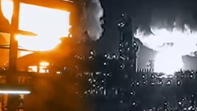 İlk kez paylaşıldı! İran Katar'daki kritik noktayı böyle vurdu