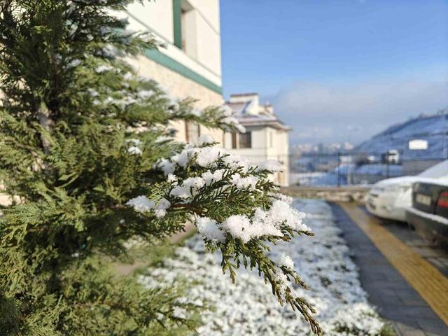 Kayseri’ye Nisan ayında kar yağdı 2