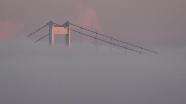 İstanbul Boğazı’nda yoğun sis: FSM Köprüsü gözden kayboldu