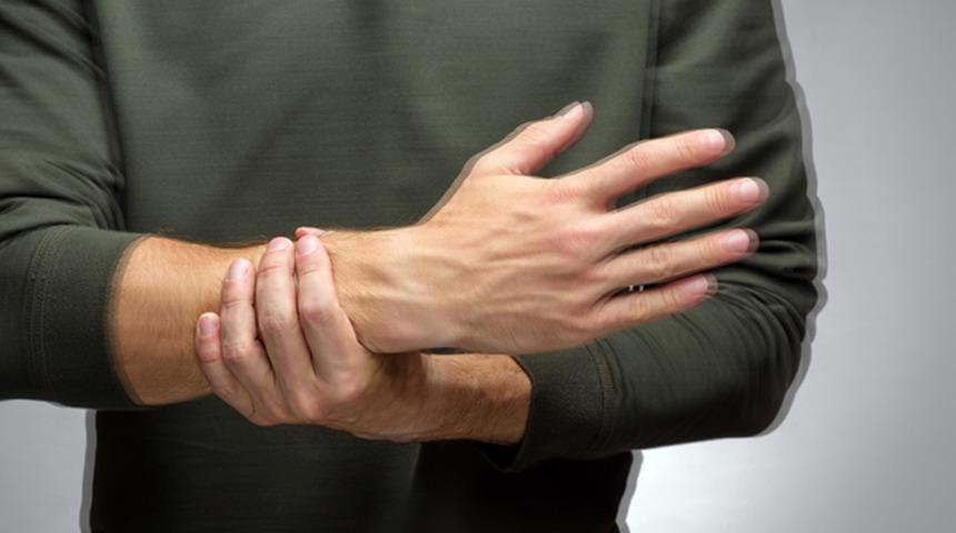 Parkinson&rsquo;da umut veren gelişme! Ameliyatsız y&ouml;ntemle titreme durdurulabiliyor