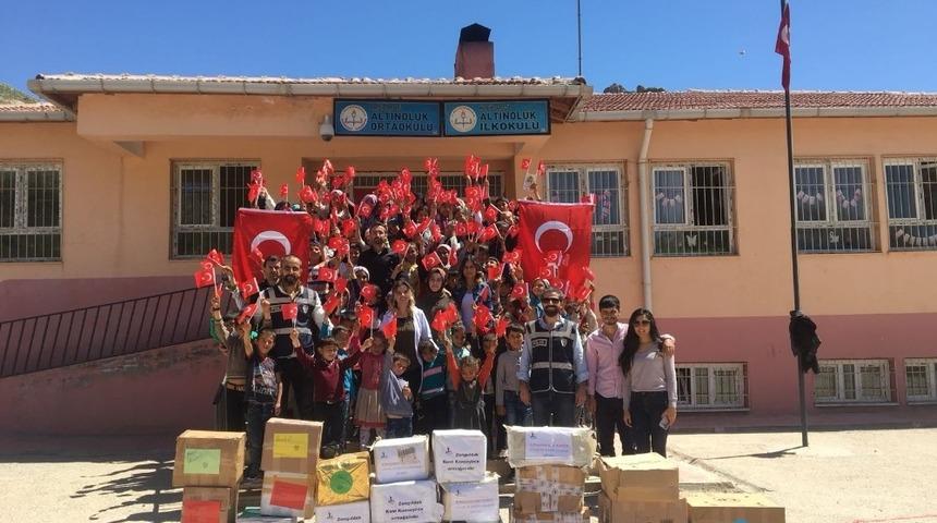 Yasemin &ouml;ğretmenin &ccedil;ağrısına kulak verdiler