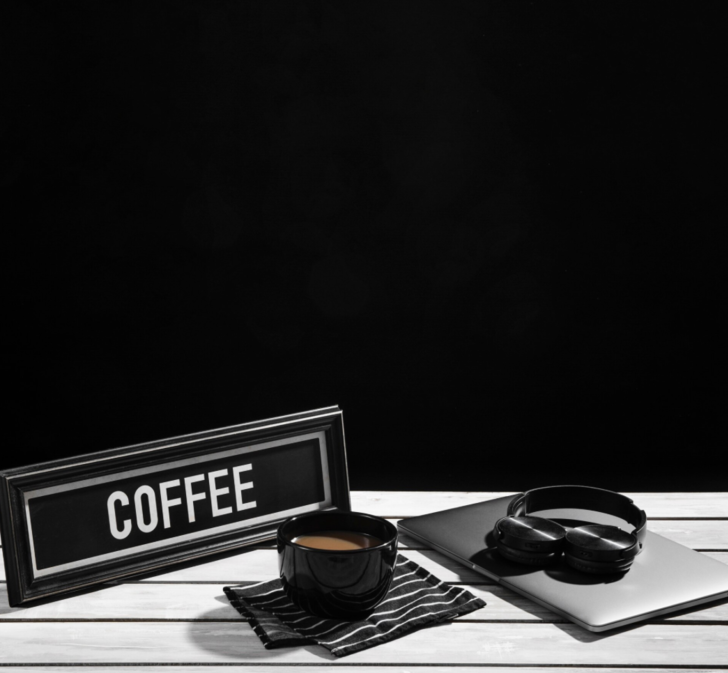 Kahve k&ouml;şene baktığında g&ouml;rd&uuml;ğ&uuml;n ilk şey nedir?