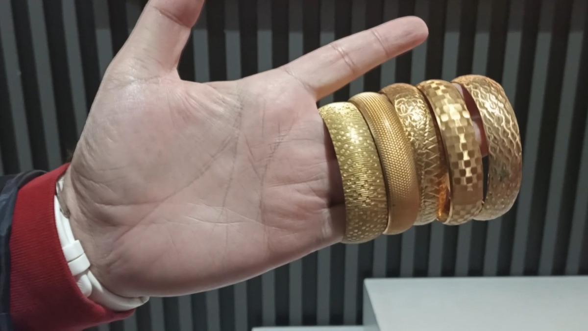 Fatih te sahte altın imalathanesine baskın! Pirinç kullanarak imal etmiş 4