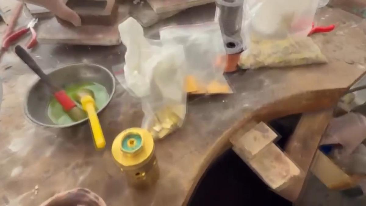 Fatih te sahte altın imalathanesine baskın! Pirinç kullanarak imal etmiş 6