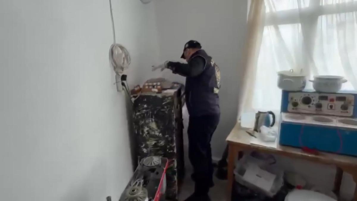 Fatih te sahte altın imalathanesine baskın! Pirinç kullanarak imal etmiş 1