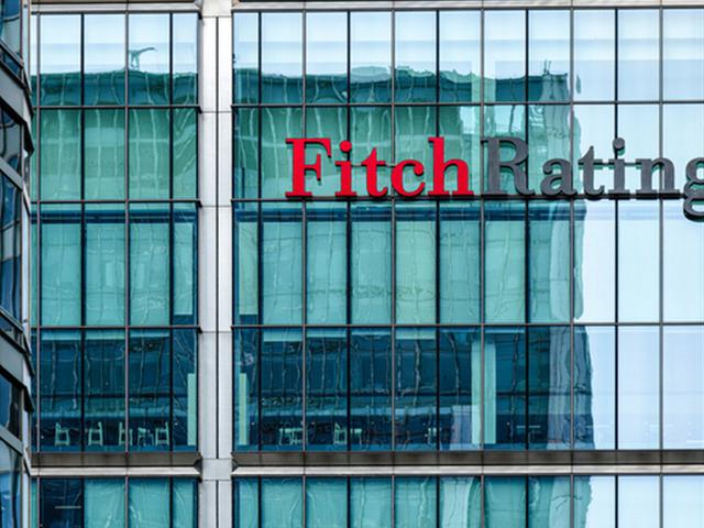 Fitch, T&uuml;rkiye'nin kredi g&ouml;r&uuml;n&uuml;m&uuml;n&uuml; durağana &ccedil;evirdi