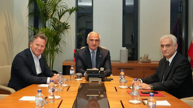 Bakan Ersoy Avrupa'nın devleriyle bir araya geldi!