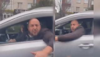 "Ara&ccedil;ta &ccedil;ocuğum var, git" diyen kadını dinlemedi! Aynasına vurdu!