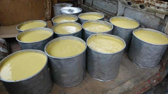 15 saatte hazırlanıyor! Kapış kapış gidiyor: Trabzon’un tenekede pişen ekmeği