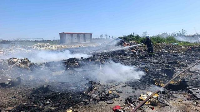 Çöp ve hurdalar yine alev aldı vatandaşlar duruma isyan etti
