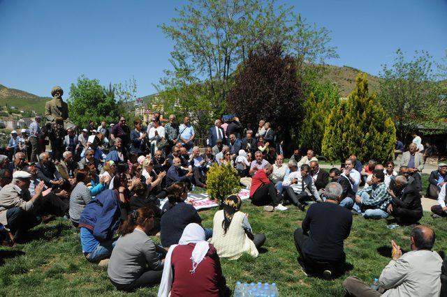 Tunceli'de 'OHAL değil, demokrasi istiyoruz' eylemi