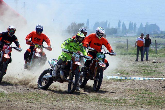 Bergama'da enduro heyecanı