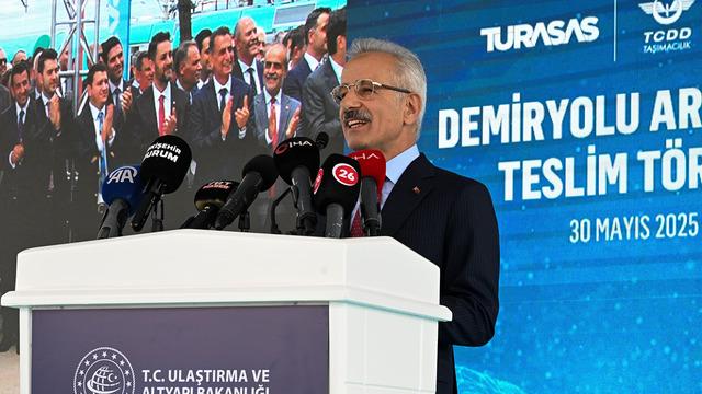 Uraloğlu açıkladı: 'Ordumuz için 41 yeni yük vagonu üreteceğiz'