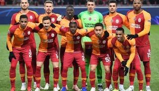 G.Saray taraftarının sevgilisiydi! Futbolu bıraktığını a&ccedil;ıkladı