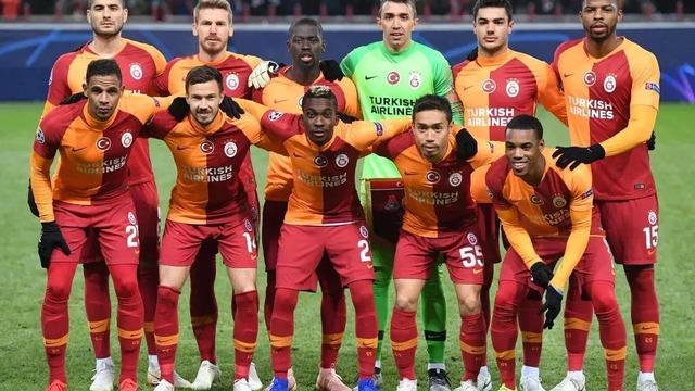 Brezilyalı orta saha oyuncusu Fernando Reges, futbolu bıraktı
