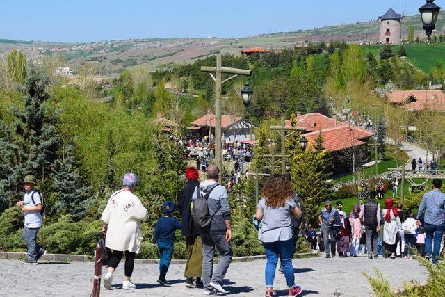 Hafta sonunda Altınköy’ü 10 bin kişi ziyaret etti