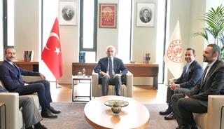 Bakan Ersoy ile oyuncu G&ouml;rkem Sevindik bir arada