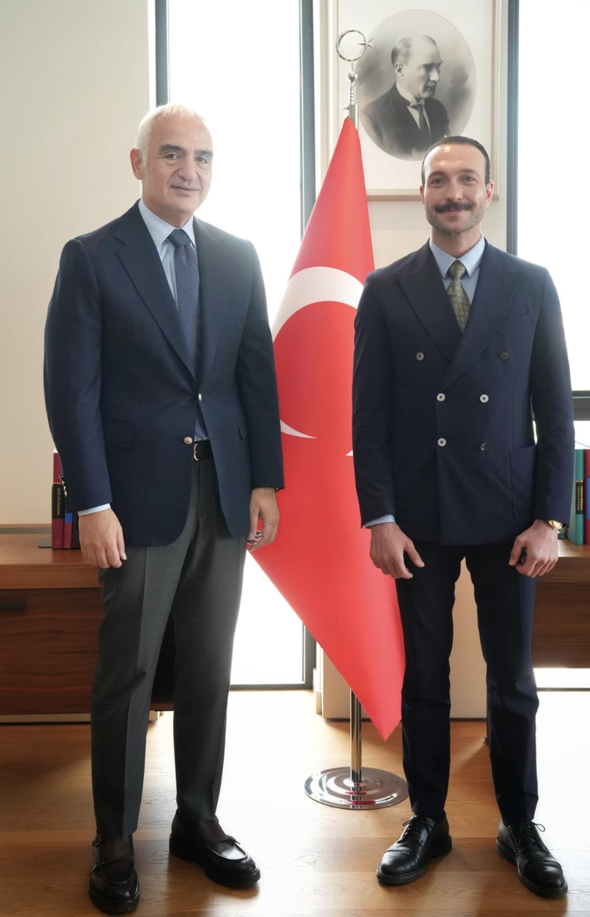 K&uuml;lt&uuml;r ve Turizm Bakanı ile oyuncu G&ouml;rkem Sevindik bir araya geldi 1