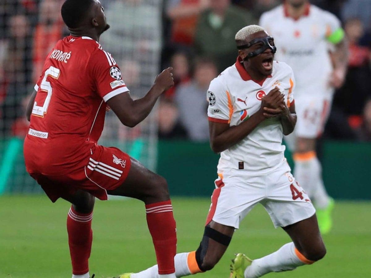 Tarihte belki de bir ilk! Galatasaray dan inanılmaz hamle: Osimhen derbiye b&ouml;yle &ccedil;ıkacak 1